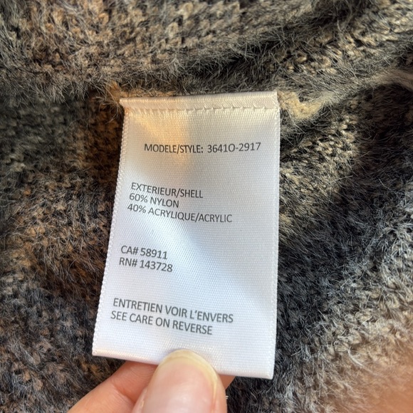 Women’s Tribal Leopard Print Sweater - Cream and Black - Size Large - Picture 3 of 7